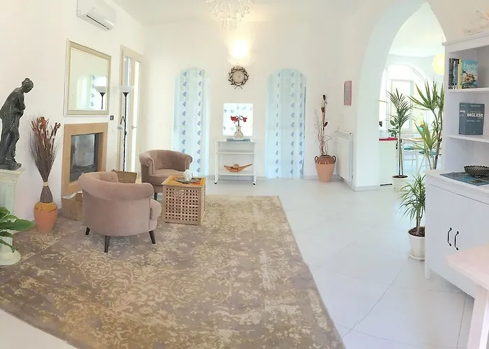 فندق مبيت وإفطار Casa Giada غالّيبولي